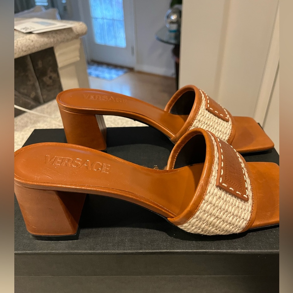 VERSACE SANDALS  100% Authentic - Picture 8 of 9